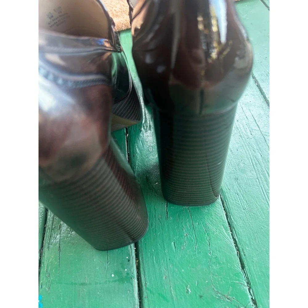 Sam Edelman Platform Loafers Womens Size‎ 9 Brown Gold Chain Detail